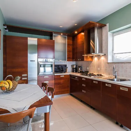 Roko * Novi Vinodolski