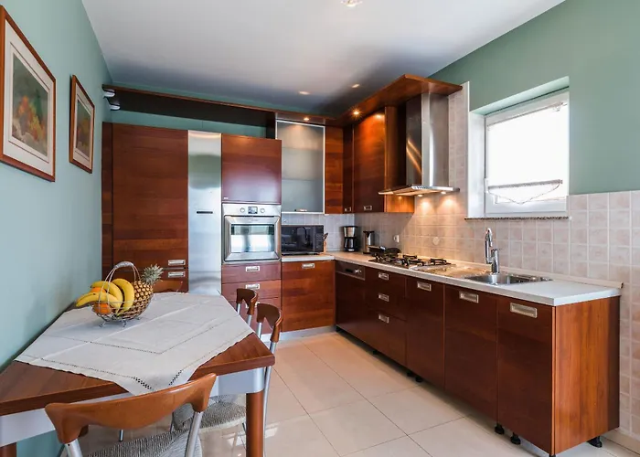 Roko * Novi Vinodolski